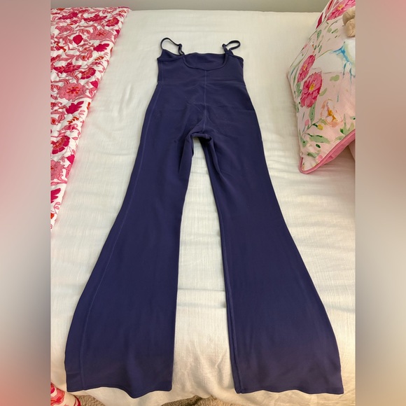 Aritzia Wilfred Free Yoga Jumpsuit - Picture 3 of 3